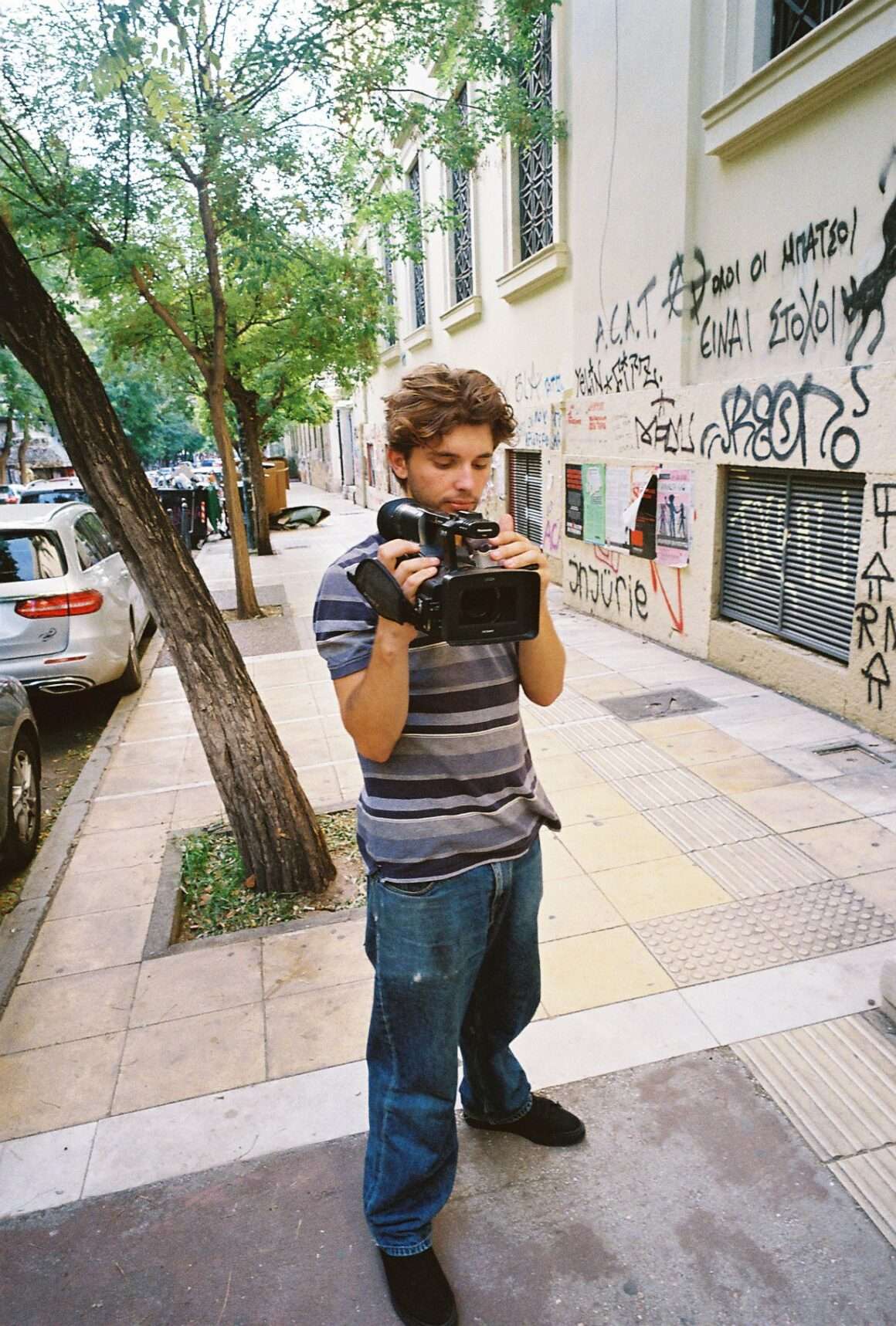 Elvis Allarai filmer for Stroller crew